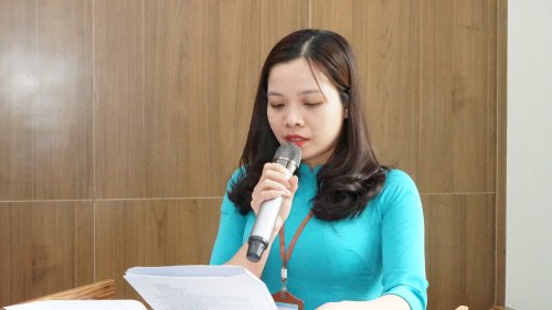 1.2. Dương thu hương phát biểu bục noi.JPG