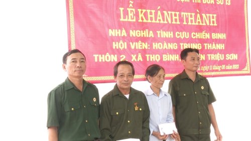 z4335924730657_74050f565c1a42816dce37682dafba73.jpg