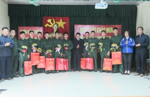 z5119642672032_80e26ef82693bef65c47370d10cd9d8f.jpg