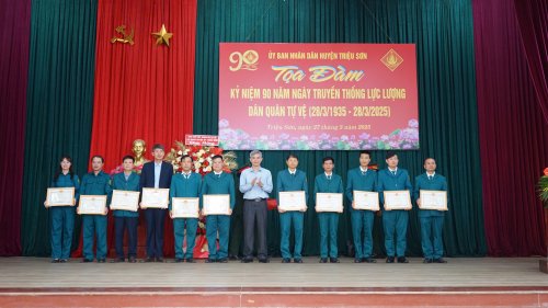 z6447201056908_7be31720fb409816df1ee942a6fdfce0.jpg