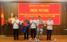      Huyện ủy tổ chức hội nghị công bố các quyết định về công tác cán bộ.
