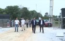 Bí thư Huyện ủy Lê Văn Tuấn kiểm tra tiến độ thi công nhà máy sản xuất, gia công các sản phẩm đèn led trang trí và đồ chơi điện tử tại xã Thọ Dân