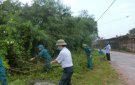 Xã Dân Quyền, Đồng Thắng ra quân giải tỏa hành lang ATGT, tổng vệ sinh môi trường trên địa bàn. 