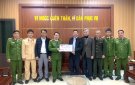 Các Đồng chí lãnh đạo huyện chúc Tết Ban Chỉ huy Quân sự- Công an huyện.