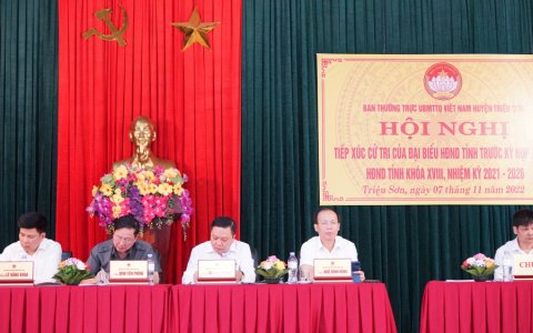 Tổ đại biểu HĐND tỉnh tiếp xúc cử tri huyện Triệu Sơn