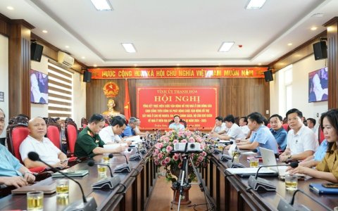 Tổng kết thực hiện Cuộc vận động hỗ trợ nhà ở cho đồng bào sinh sống trên sông và phát động Cuộc vận động hỗ trợ xây dựng nhà ở cho hộ nghèo, hộ gia đình chính sách, hộ còn khó khăn về nhà ở