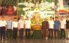 Bí thư Huyện ủy thăm, tặng quà các Chùa nhân dịp Đại lễ Phật đản năm 2023.