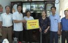 Hội truyền thống Trường Sơn, đường Hồ Chí Minh tỉnh, huyện- Hiệp Hội doanh nghiệp huyện tặng quà cho Thương binh, gia đình Chính sách trên địa bàn huyện.