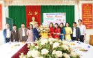               Lãnh đạo huyện thăm, chúc mừng Ngày Nhà giáo Việt Nam 20/11