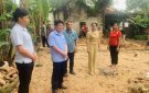                                Khởi công xây dựng nhà ở cho hộ nghèo.