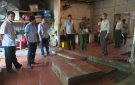 Ban chỉ đạo về quản lý vệ sinh an toàn thực phẩm kiểm tra  công tác xây dựng xã an toàn thực phẩm tại Dân Lực