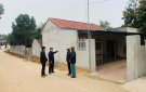 Gia đình tự nguyện tháo dỡ nhà ở hiến đất mở rộng đường giao thông ở xã Minh Sơn (Triệu Sơn)
