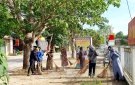 Hơn 1000 người dân xã Hợp Thành thường xuyên tổng dọn vệ sinh môi trường vào chiều Chủ nhật